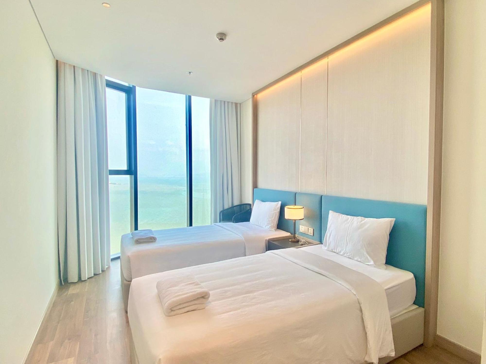 A La Carte Ha Long Apartment By The Beach Εξωτερικό φωτογραφία