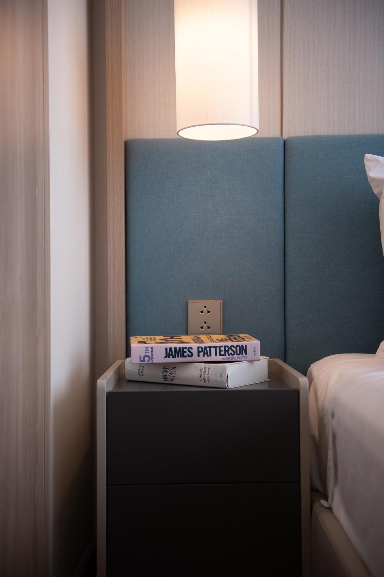 A La Carte Ha Long Apartment By The Beach Εξωτερικό φωτογραφία