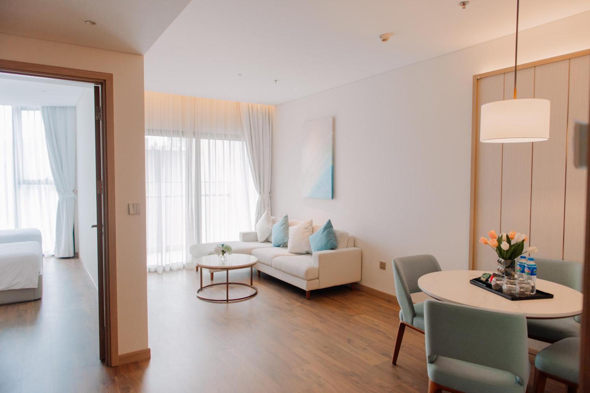 A La Carte Ha Long Apartment By The Beach Εξωτερικό φωτογραφία